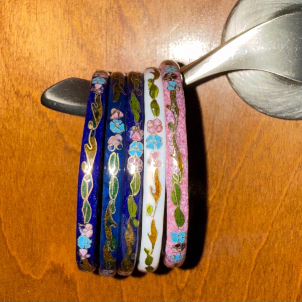 5 Vintage Bangle Set